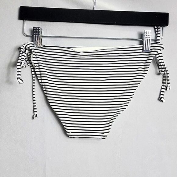 🖤5/$20🖤 NWT.. H&M.. bikini bottom.. bathing suit.. - Picture 5 of 10
